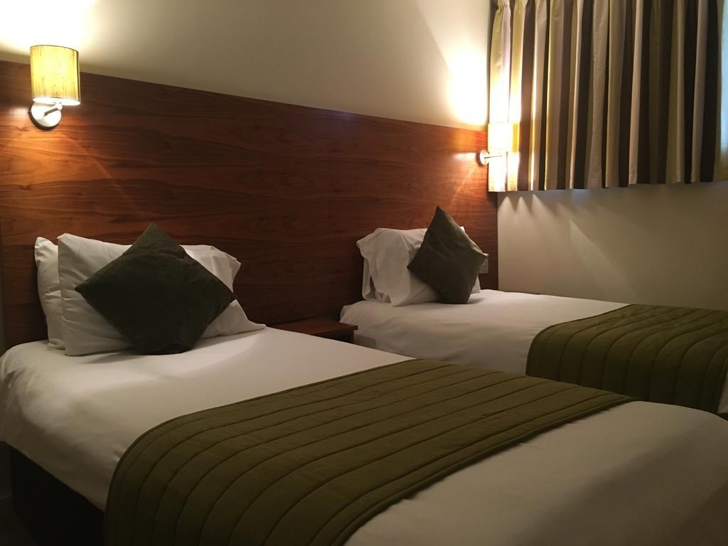 Stockwood Hotel - Luton Airport Exterior foto